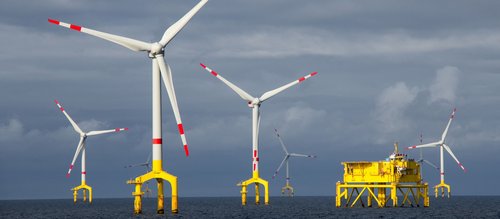 Offshore wind turbines equipped with plain bearings coated using Laserline diode lasers