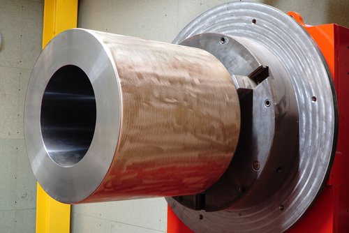 Large tube finished with laser cladding with Laserline diode lasers