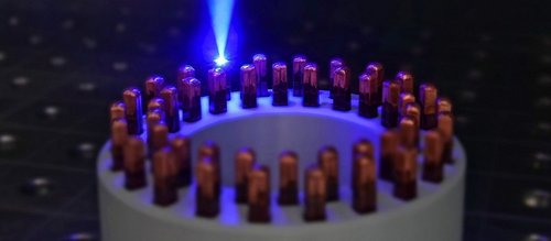 Cooper welding pins with a blue laser beam by Laserline diode lasers
