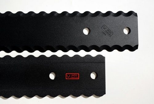 Two black one-sided coated reversible blades from Jaekel by Laserline diode lasers