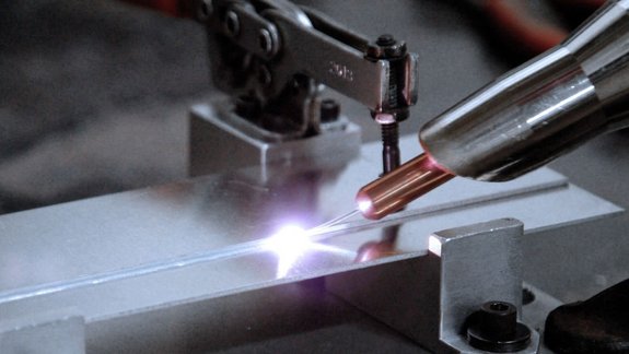 Precision power hot wire laser from Lincoln Electric welding of aluminum trays by Laserline diode lasers